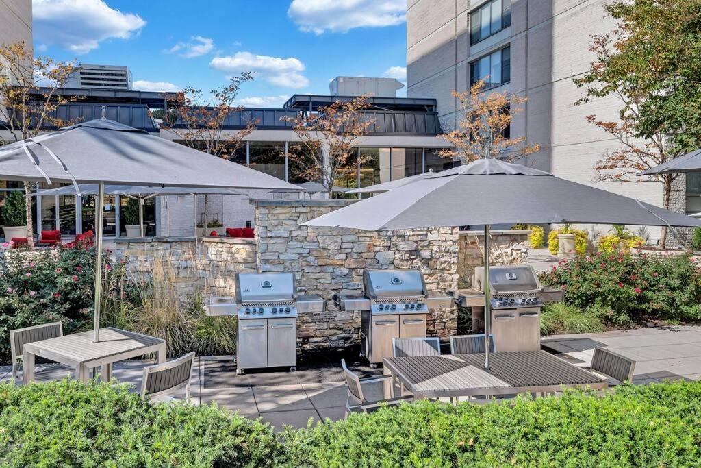 Modern At Crystal * Arlington