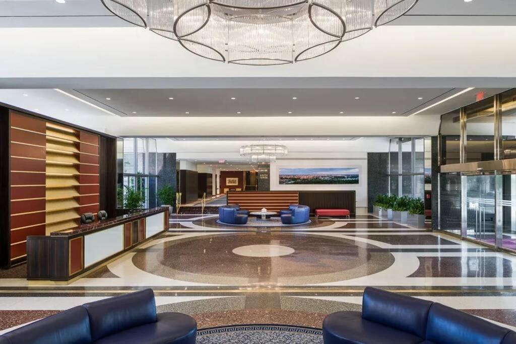 Modern At Crystal * Arlington